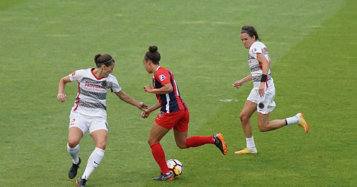 West Virginia Women's Basketball Overcomes Slow Start, Defeats Kansas in Big 12 Showdown