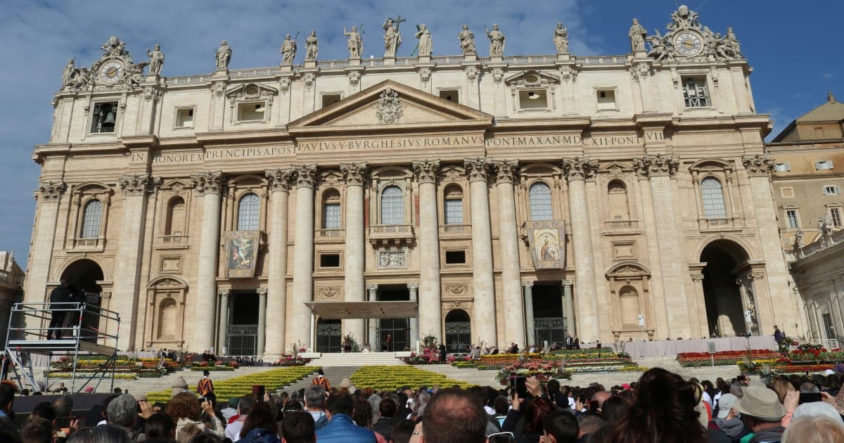 Pope Leo XVI Encourages Young Catholics to Embrace Technology for Faith