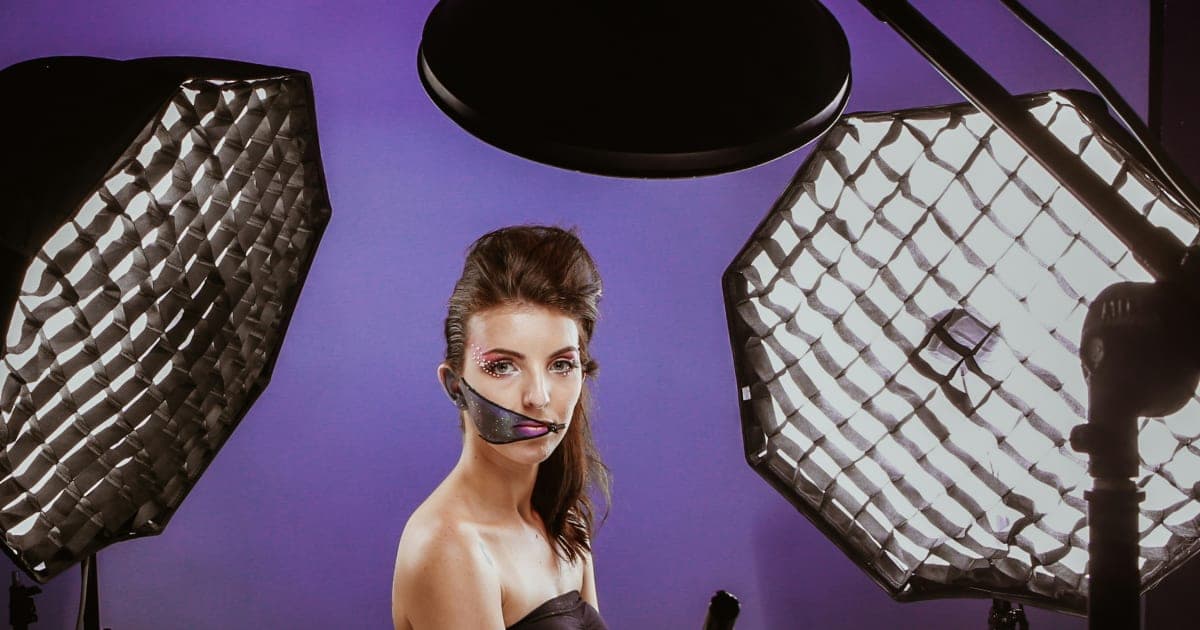 "Bombshell: The Hedy Lamarr Story" Explores Inventor's Genius and Hollywood Stigma