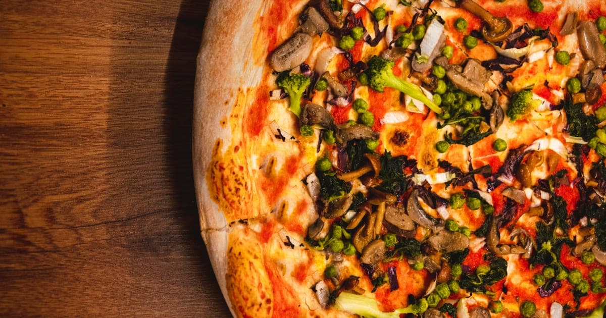 Pizza Industry Set to Embrace AI, Automation, and Customization by 2026, Experts Predict