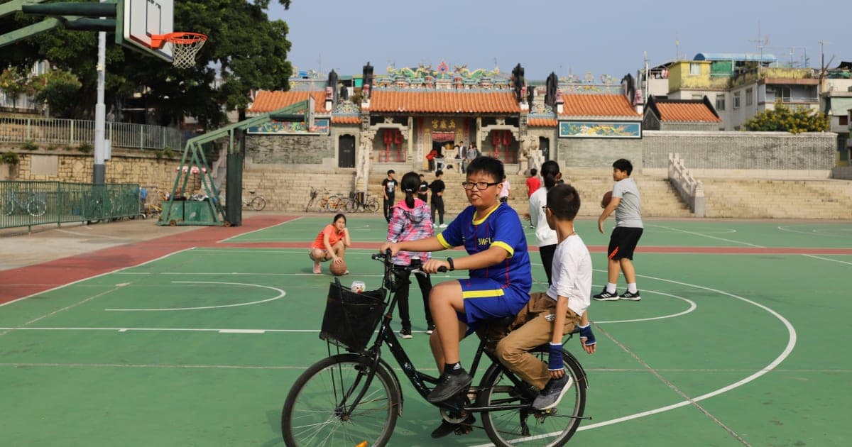 Cavaliers Ride Donovan Mitchell's 34 Points to Victory Over Suns