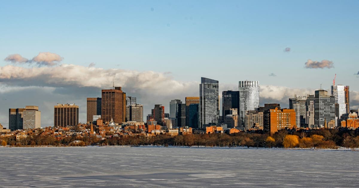 North Bay Economic Outlook: Experts Foresee Continued Growth Amid Inflation Concerns